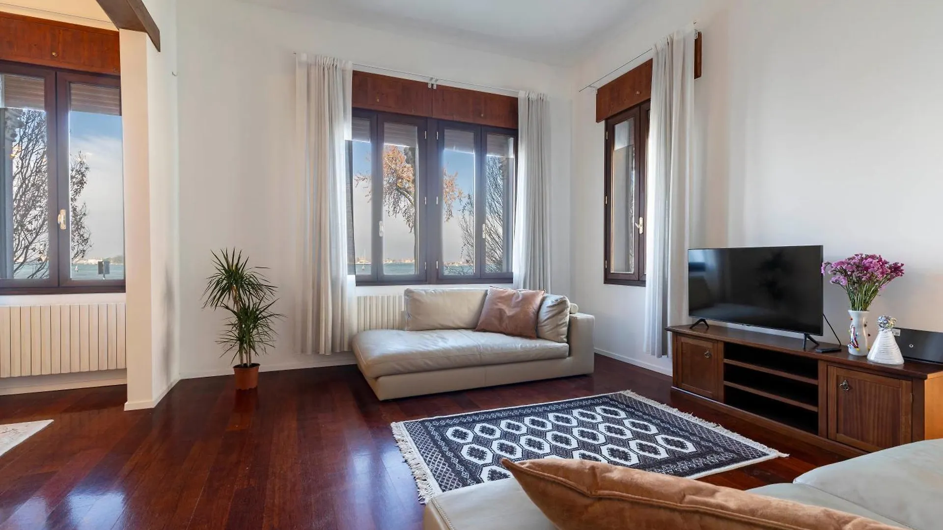 Palazzo Boito Luxury Apartment On Lido With Venice View Lido di Venezia 0*,  Italien